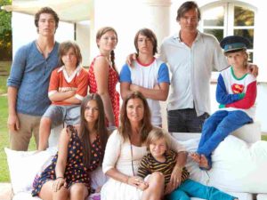 Cortney Novogratz with her husband and seven kids
