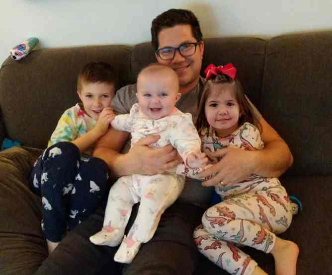 Hilary Farr son, Josh Farr with his children