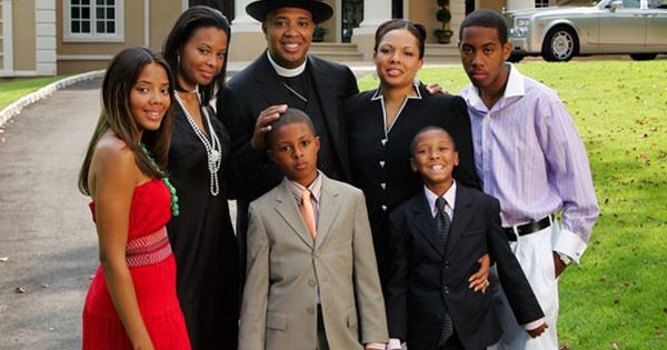 Valerie Vaughn with her Ex-husband, Rev and children